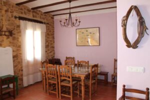 caferminet-lacasadebaix-comedor.jpg